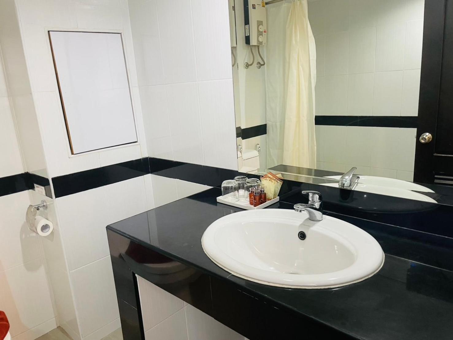 The Grand Day Night Hotel Pattaya Ngoại thất bức ảnh