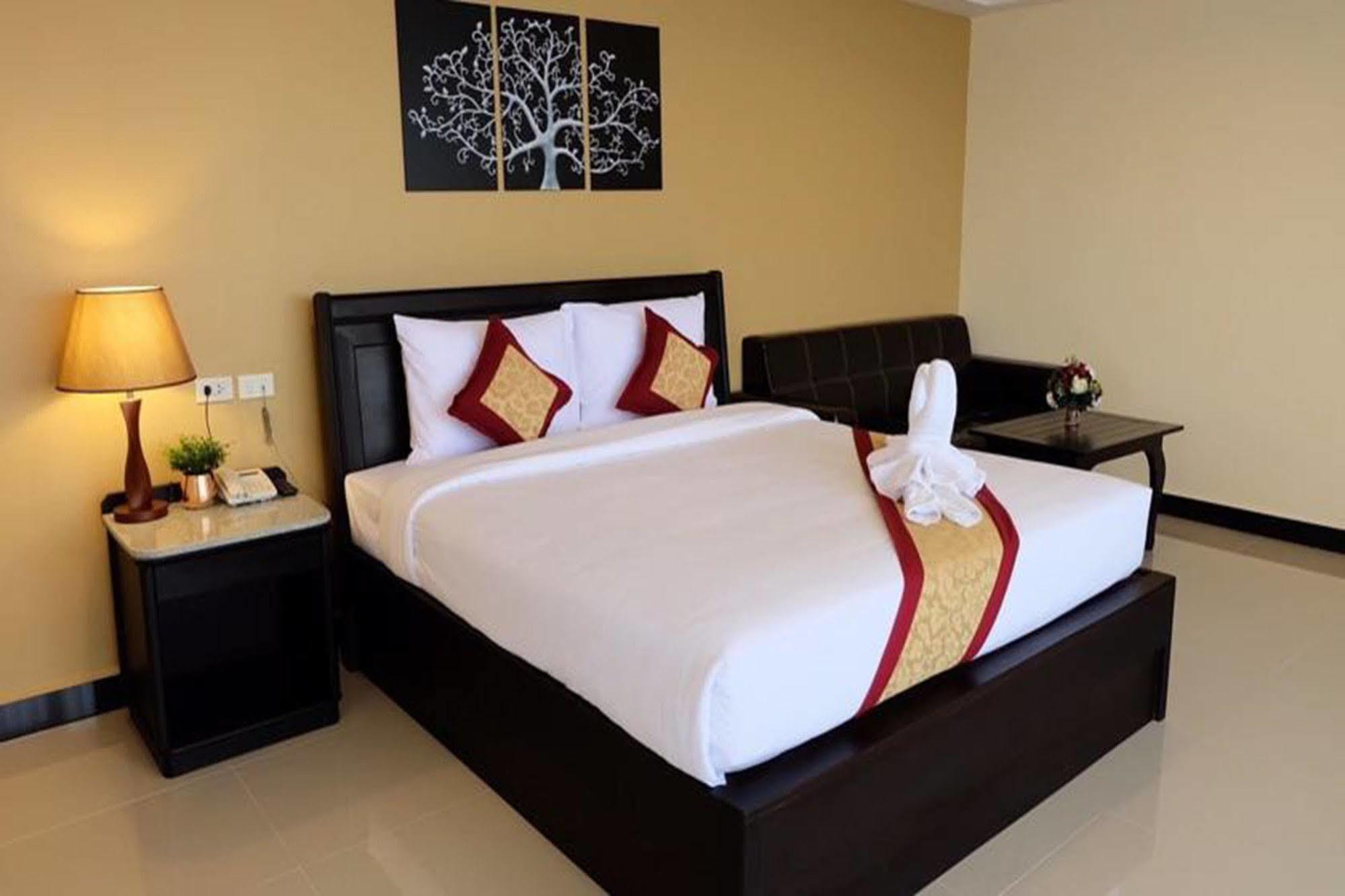 The Grand Day Night Hotel Pattaya Ngoại thất bức ảnh
